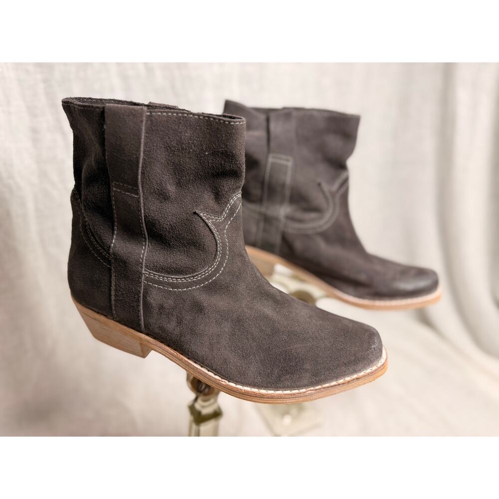 Sam Edelman Grey Myron Suede Western Pull-On Ankle Booties 
Size 10